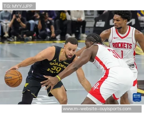 篮球明星在NBA赛场上展现绝技引领潮流的精彩瞬间与背后故事